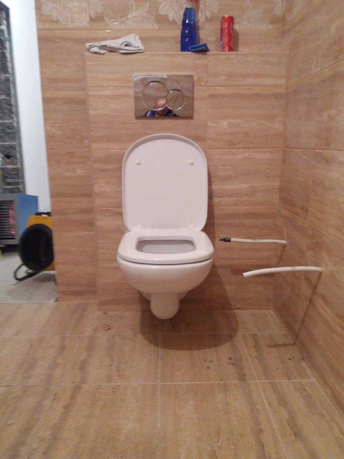 Montaža WC šolje